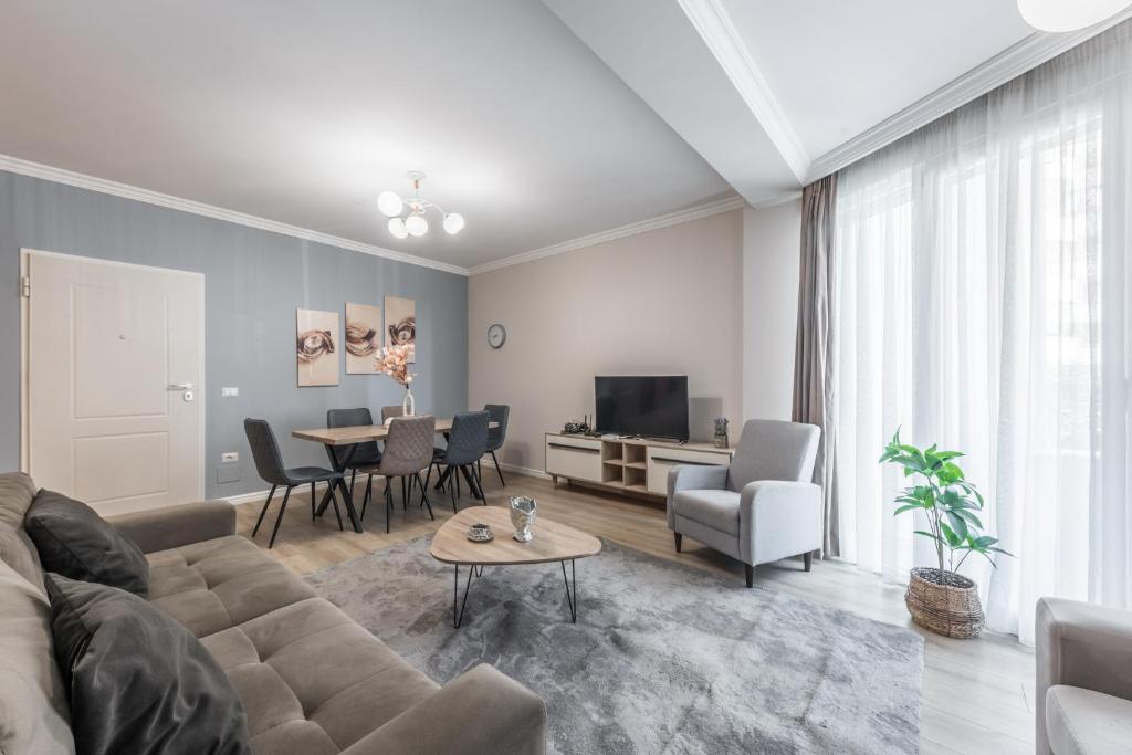 Fully Equipped beachfront Apartment - Imazhi 5