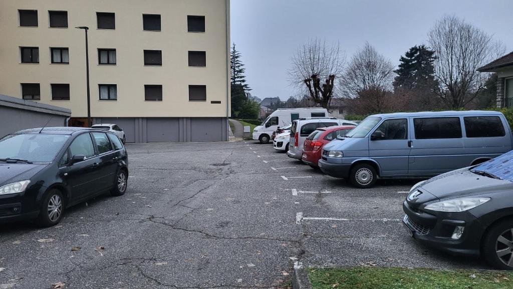 Fotografia z galérie ubytovania Zen Studio Le Granier Challes Centre - Parking v destinácii Challes-les-Eaux