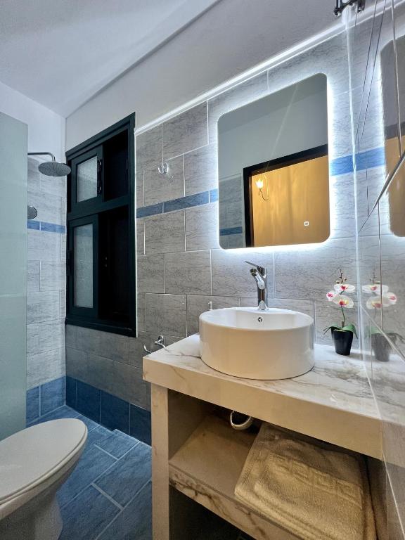 Kúpeľňa v ubytovaní Ethereal Villas Lefkas