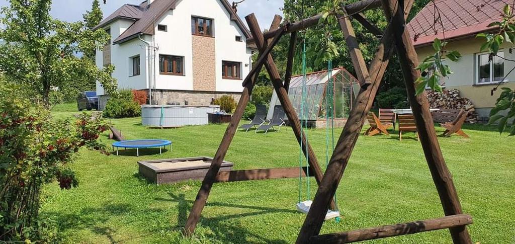 Zahrada ubytování Apartmán Vysoké nad Jizerou