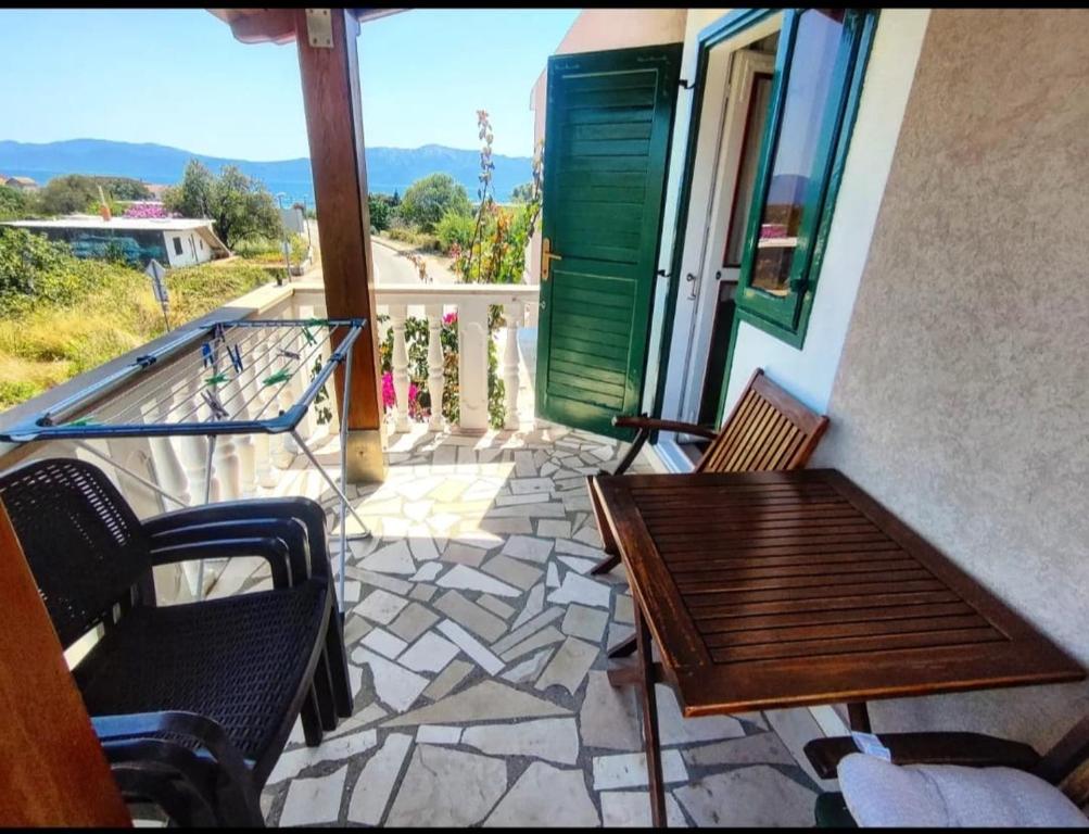 Balkon lub taras w obiekcie Manora Sucuraj one bedroom apartment