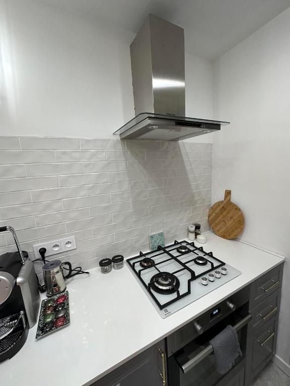 Art Deco Apartment - 14