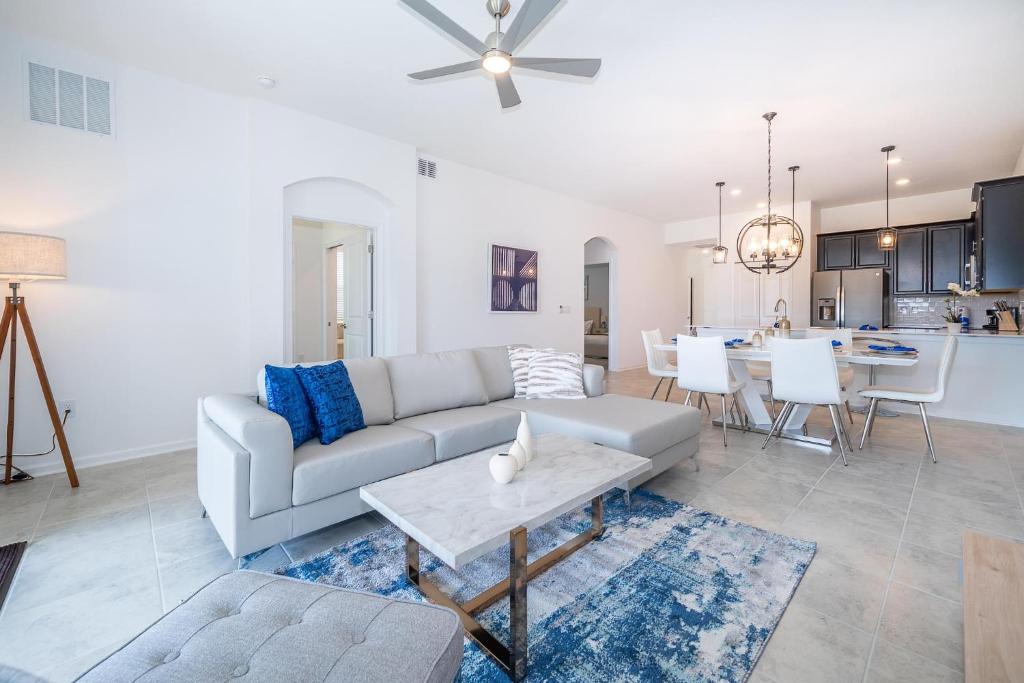 983AT CHAMPIONS GATE,CONDO + GAME ROOM, Kissimmee (updated prices 2024)