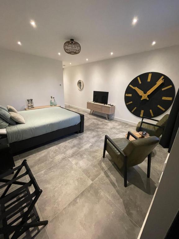 B en B Stipdonk - Double Room With Private Bathroom