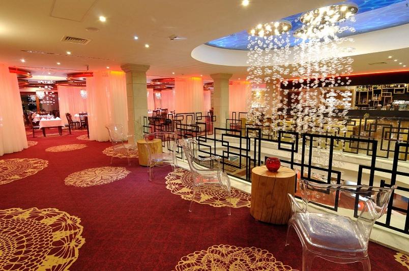 Restaurace v ubytování Hotel Cascade Resort & Spa
