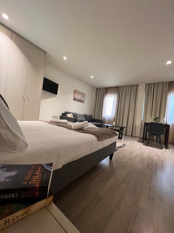 Athenian Retreat Penthouses - Resim 22