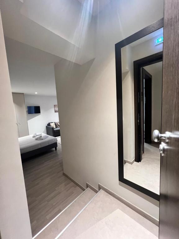 Athenian Retreat Penthouses - 8