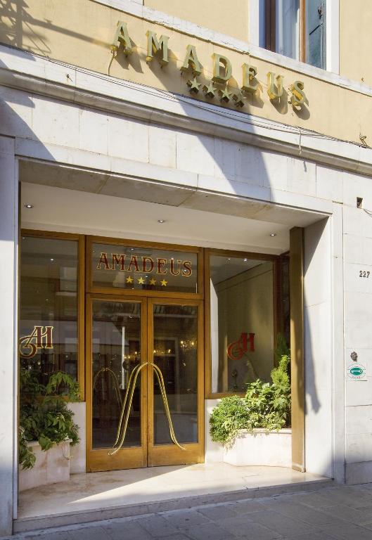 Hotel Amadeus - Resim 19