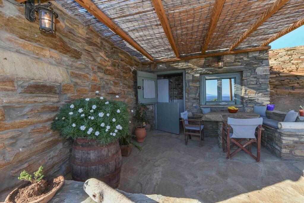 Patio nebo venkovní prostory v ubytování Zannis kelè Zannel seaside serenity
