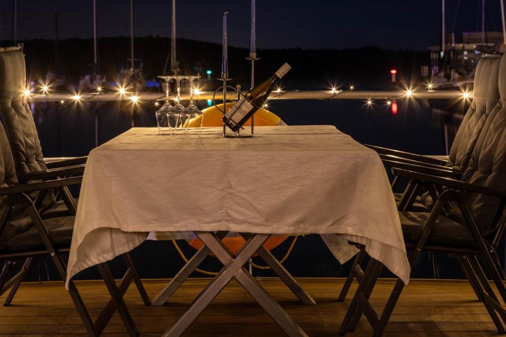 Nápoje v ubytování Hausboot Albatros