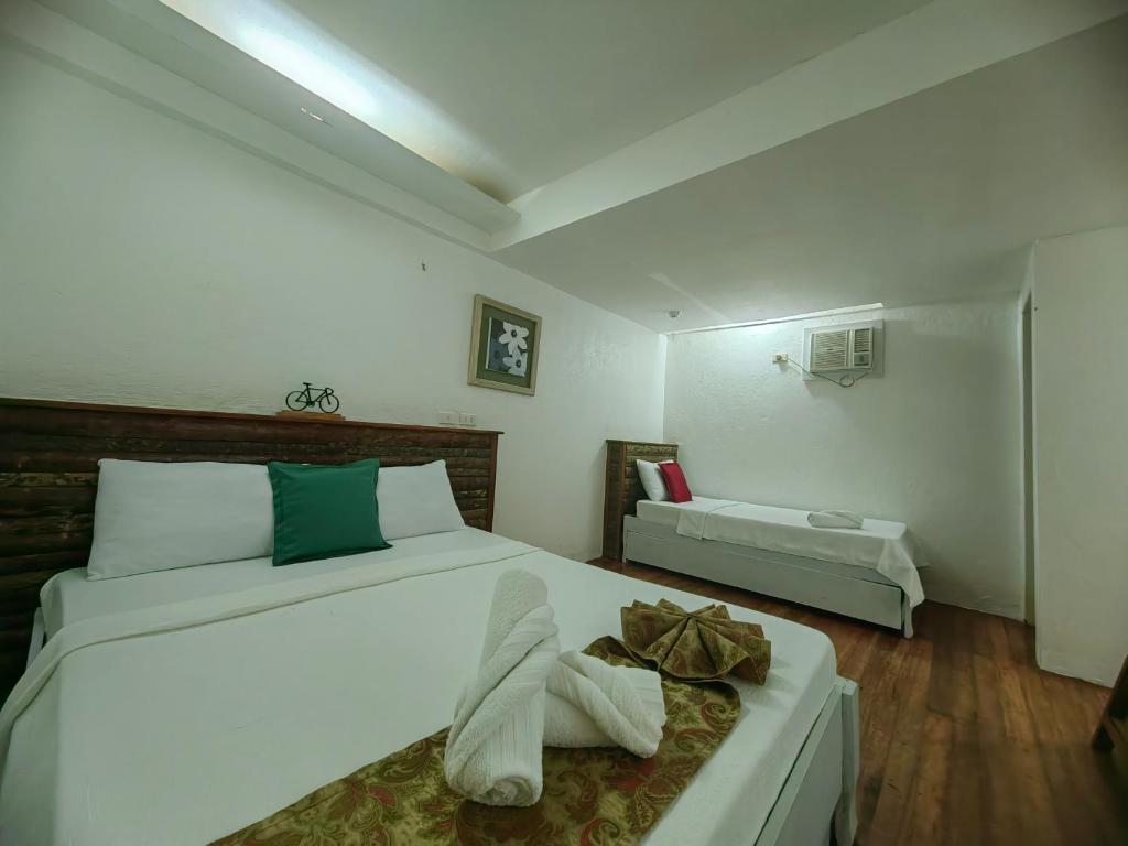 Alta Vista Ilocandia Inc. - Deluxe Triple Room