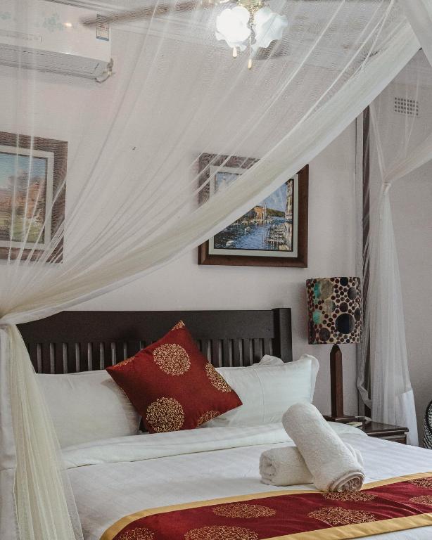 Jacaranda Lodge - Habitación Doble Con Balcón
