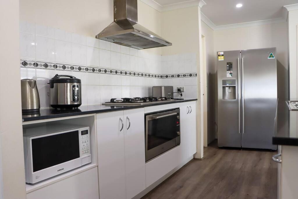 Cosy Home Perth South of The River, Perth (updated prices 2024)