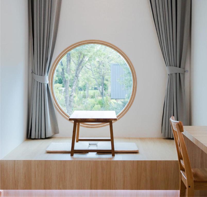 Punn Hotel Korat - Luxe Kingsize Bed