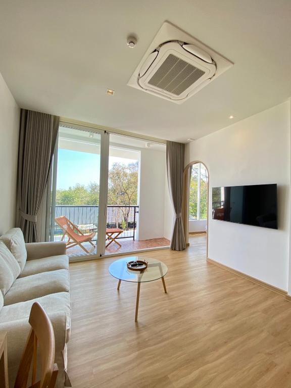 Punn Hotel Korat - Suite Met Uitzicht Op De Tuin