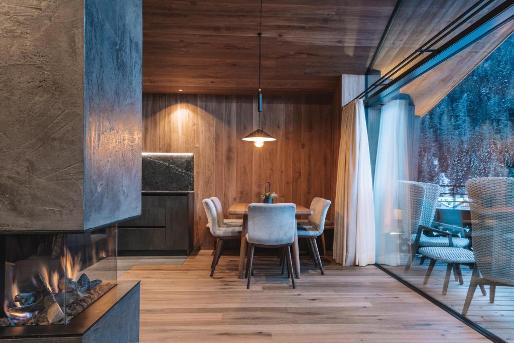 A seating area at Residence Chalet L'Salvan