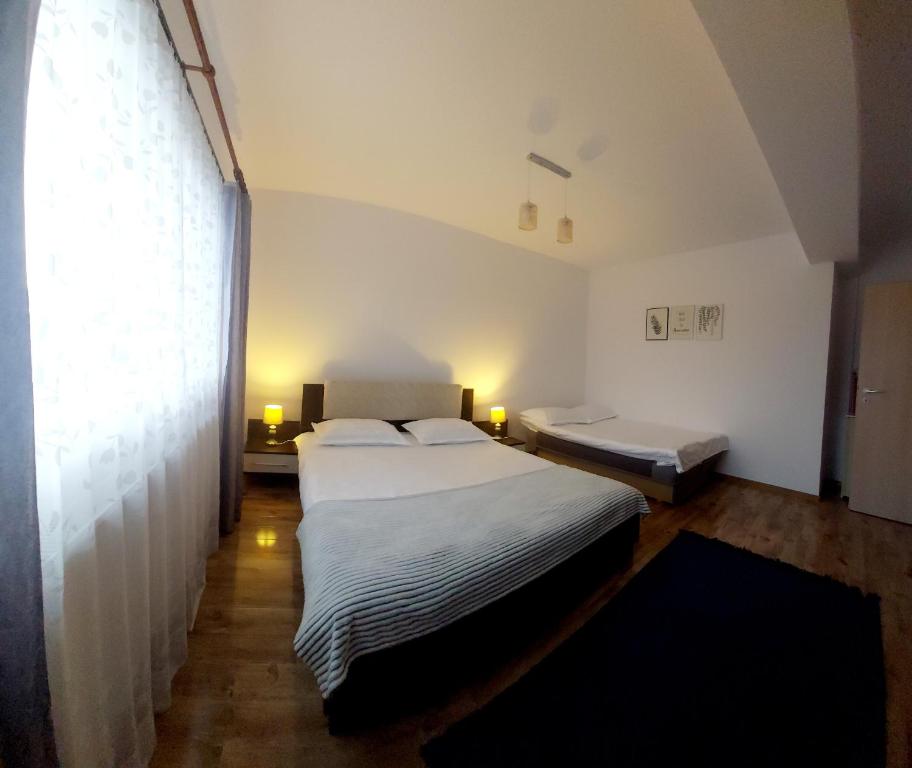 DAS Home-Vedere la Muntii Bucegi parcare gratuita - Hizvo
