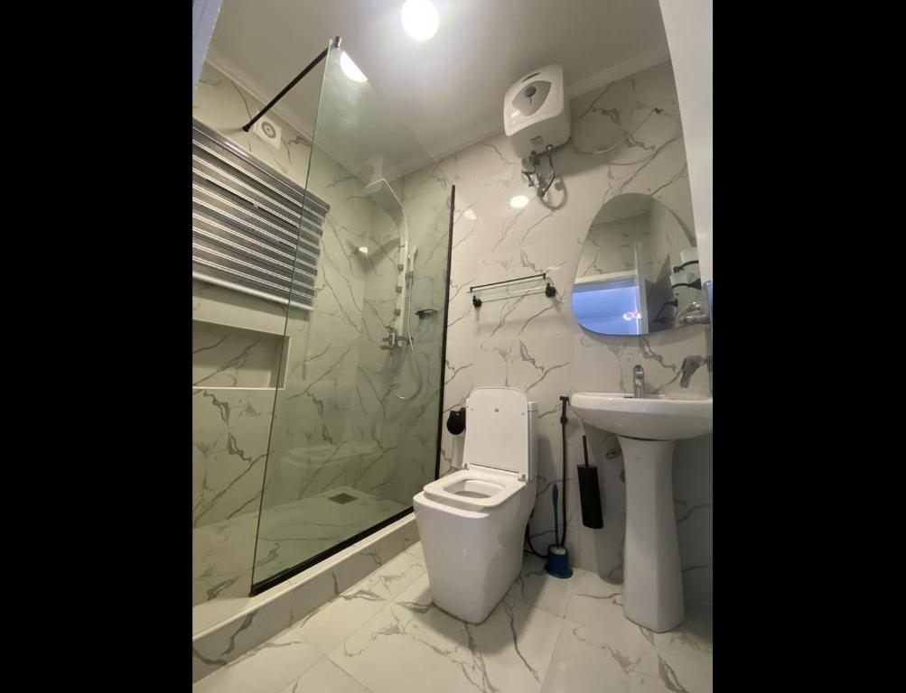 Koupelna v ubytování Exquisite Lekki Phase1 Apartment
