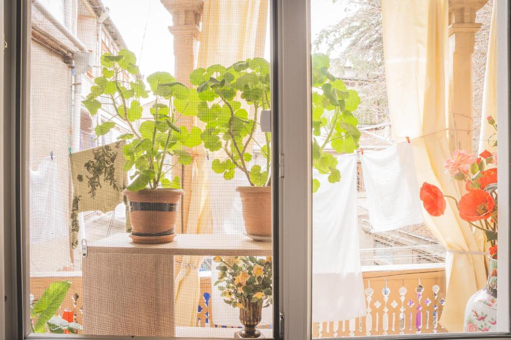 Balkón nebo terasa v ubytování HH Hotel