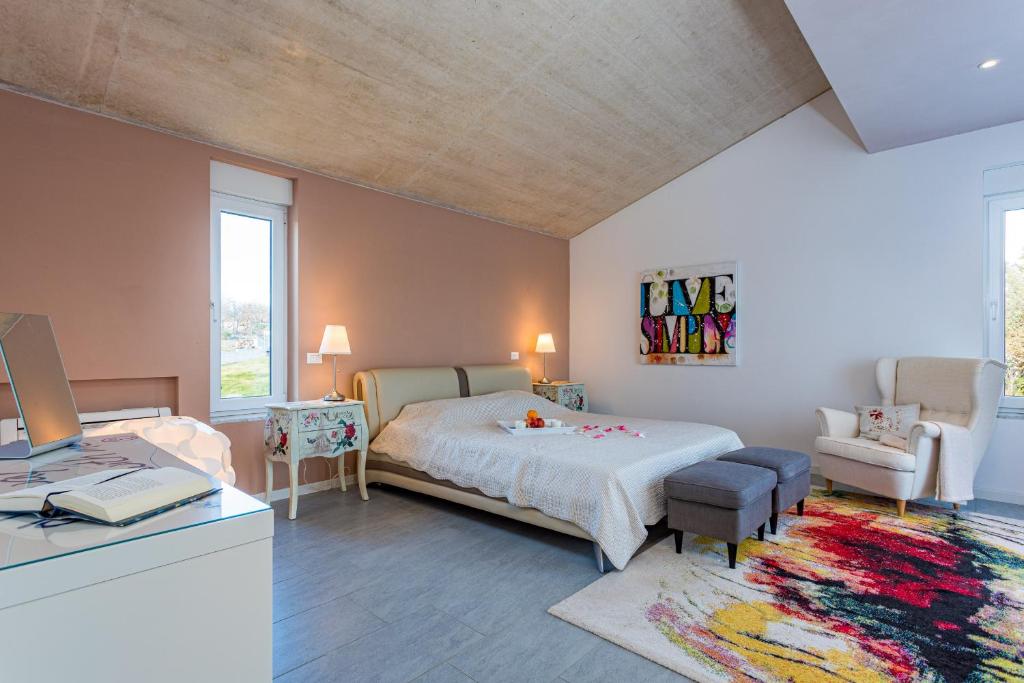 Zdjęcie z galerii obiektu Villa Windrose for 8 persons near Marcana with large garden w mieście Marčana