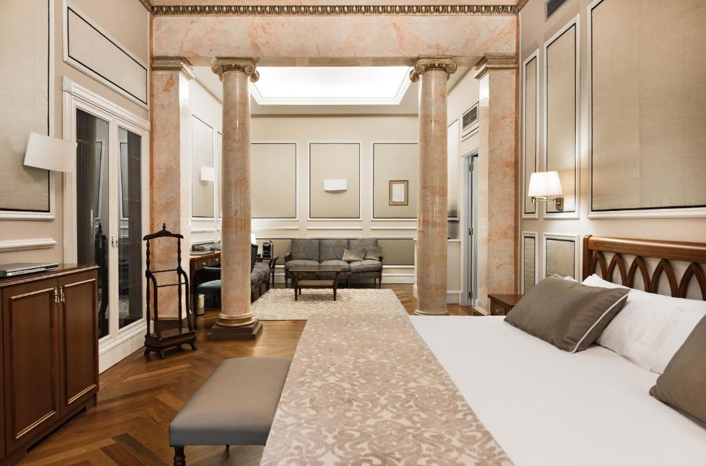 Catalonia Las Cortes - 16