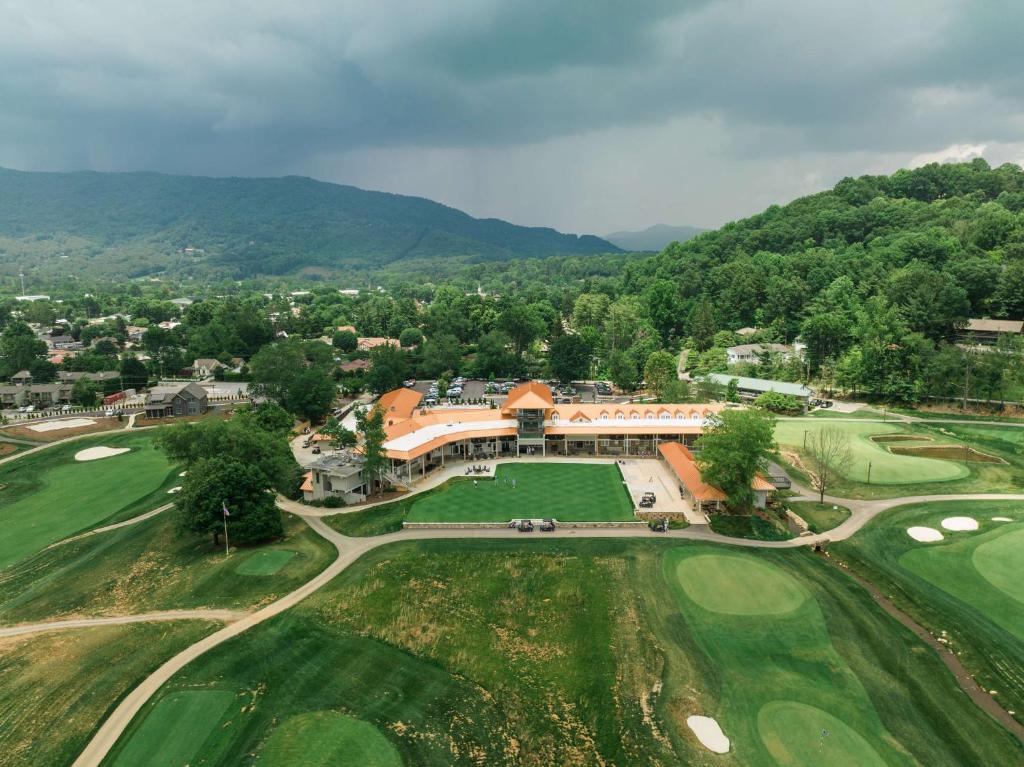 Άποψη από ψηλά του Waynesville Inn and Golf Club, Tapestry Collection by Hilton