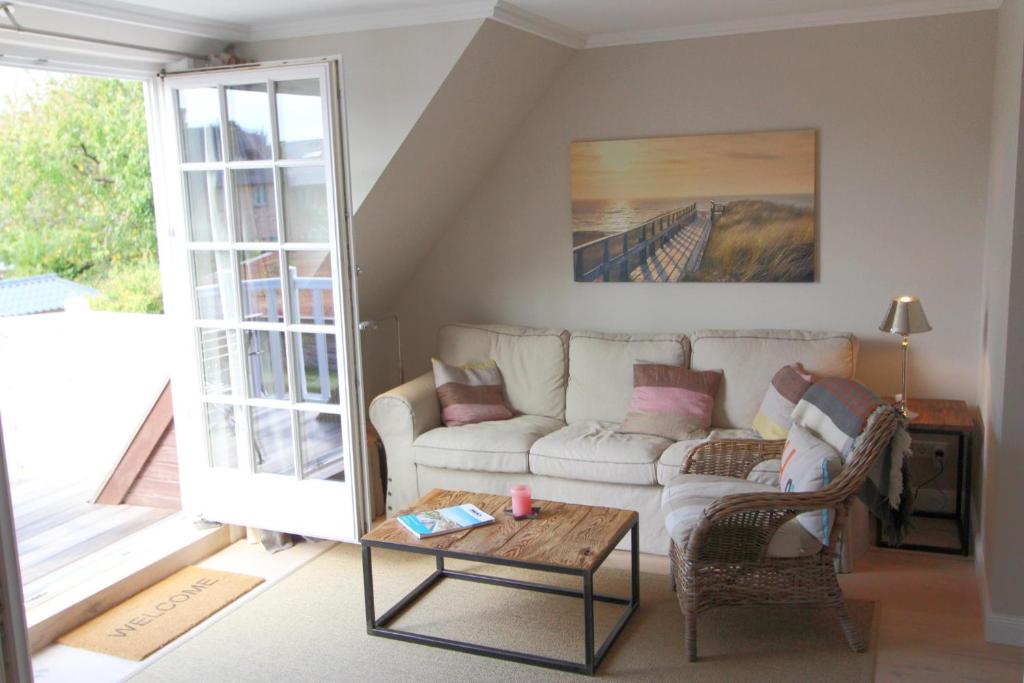  Foto zu Lieblingshuis - Osterweg 34, App 3, Wenningstedt (updated prices 2025) 