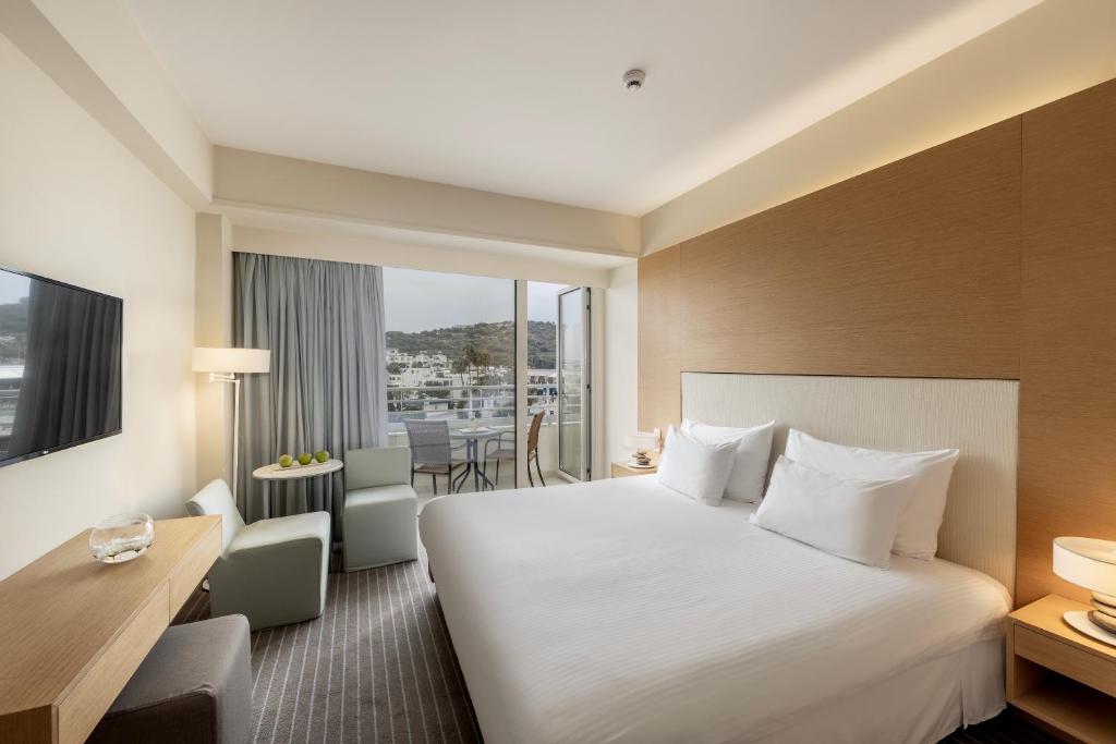 Capo Bay Hotel - Family Interconnecting Room With Inland View