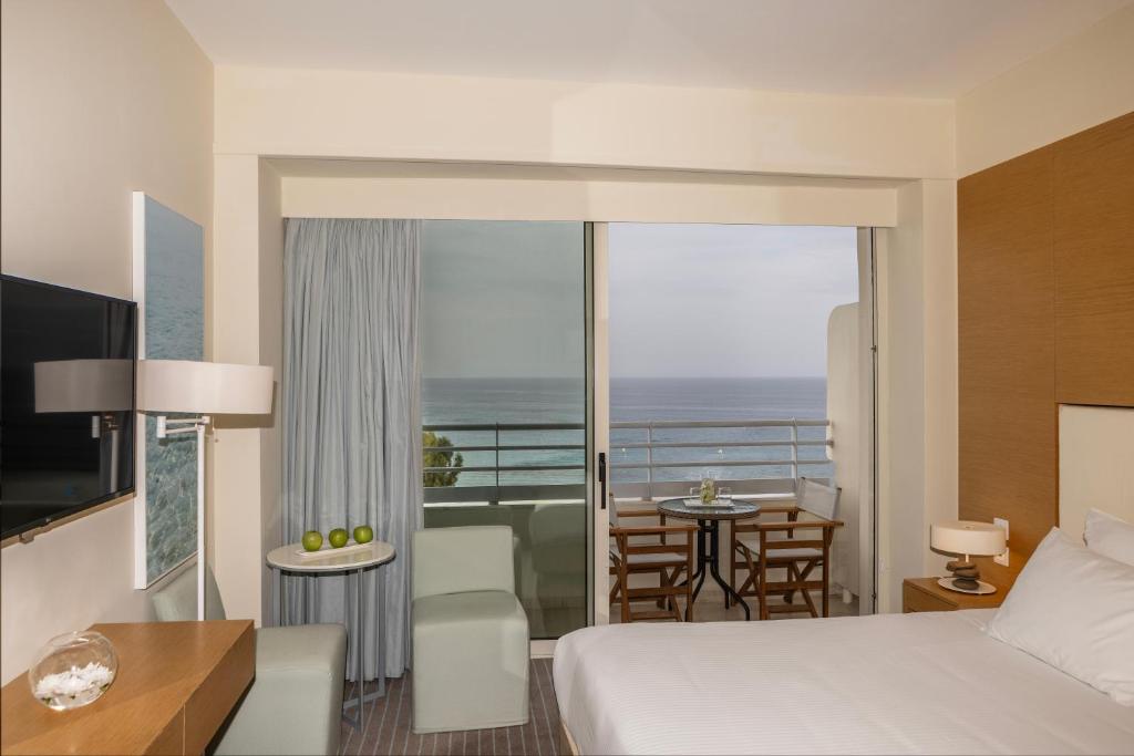 Capo Bay Hotel - 