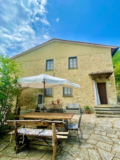 Patio alebo iná vonkajšia časť ubytovania Il Colle - Apartment Pino