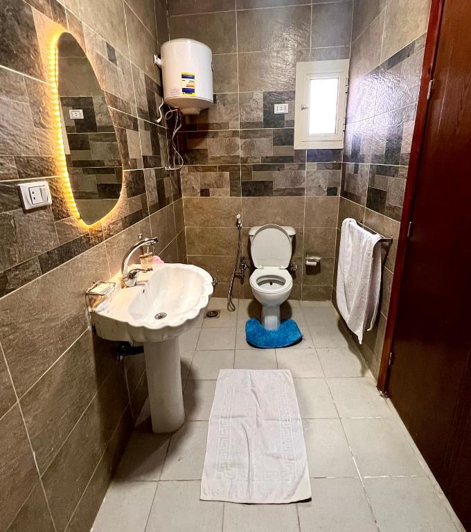 Bagno di Moses Pyramids Inn