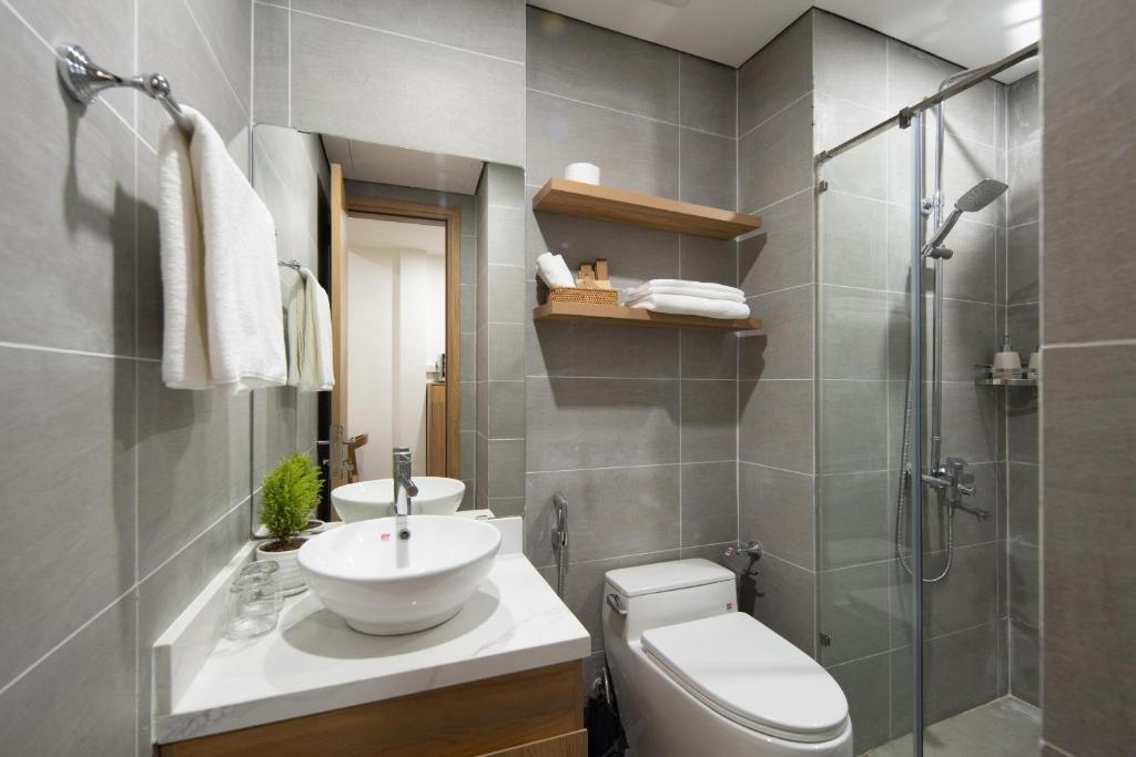 Koupelna v ubytování Studio-Vincent Apartment HaNoi