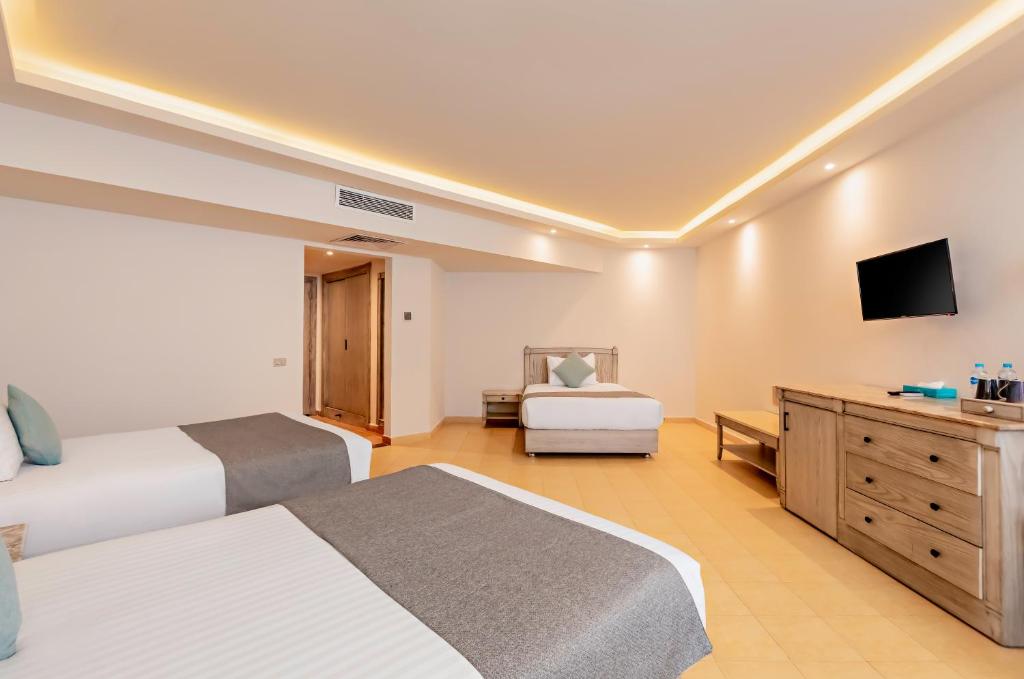 Sunrise Alma Bay Resort - 12