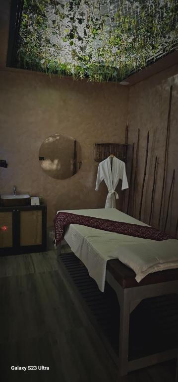 Postel nebo postele na pokoji v ubytování Hotel AK International - Chennai