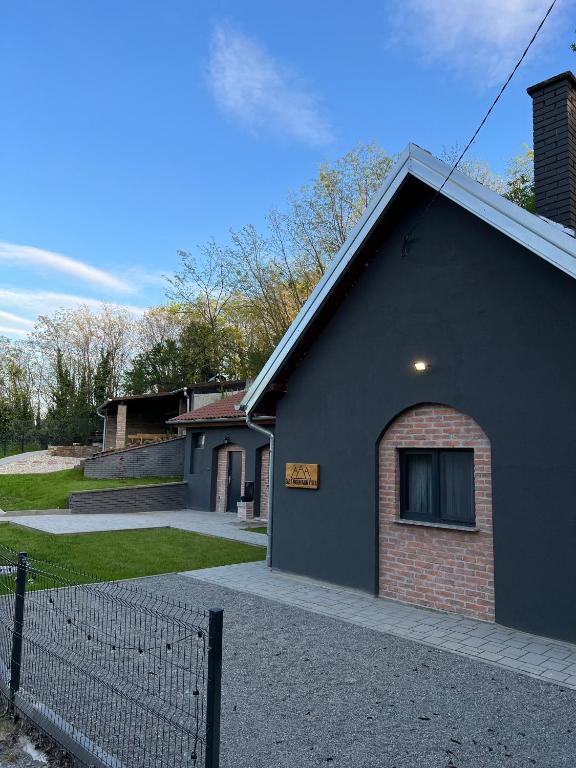 Budova, kde se vila nachází