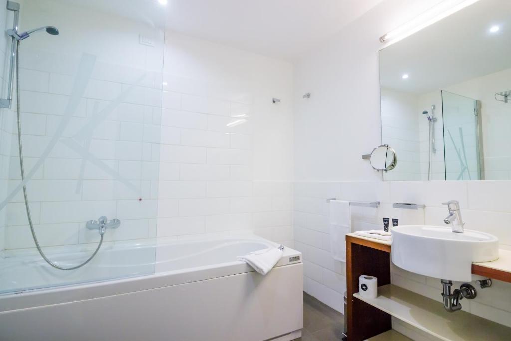 Black Hotel - Resim 38