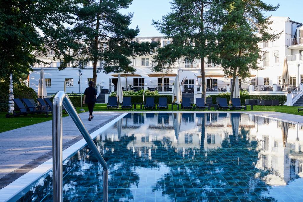 Bazén v ubytování Strandhotel Zingst nebo v jeho okolí