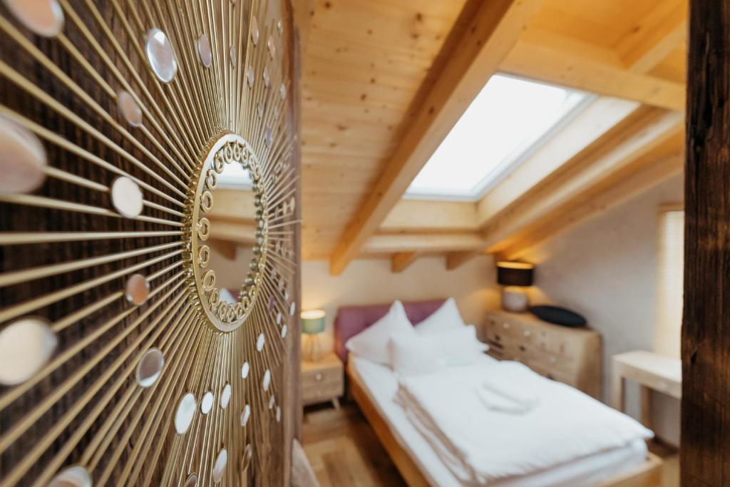 Posteľ alebo postele v izbe v ubytovaní Doug's Mountain Getaway - 'Exclusive Mega Chalet'