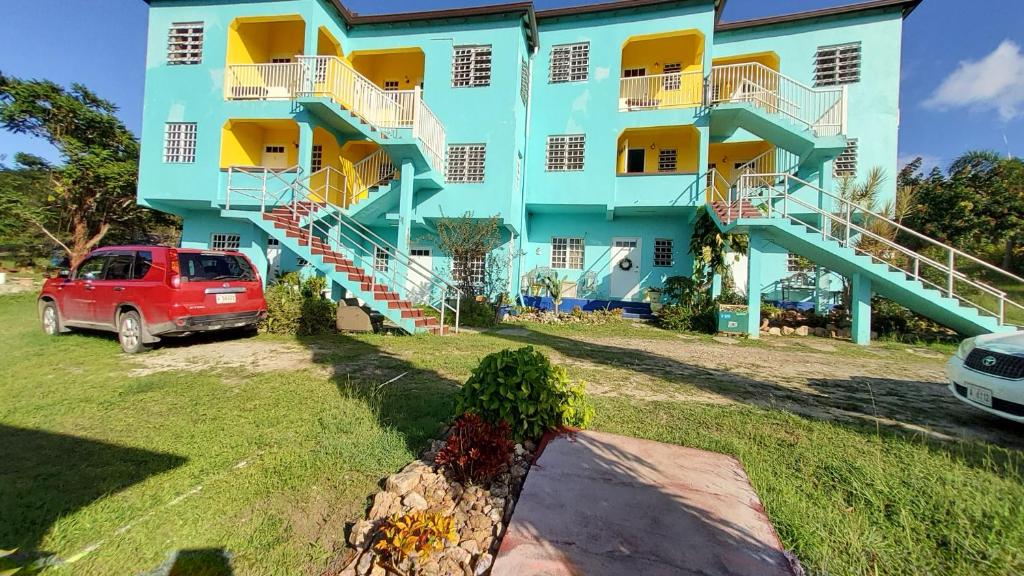 Budova, kde se aparthotel nachází