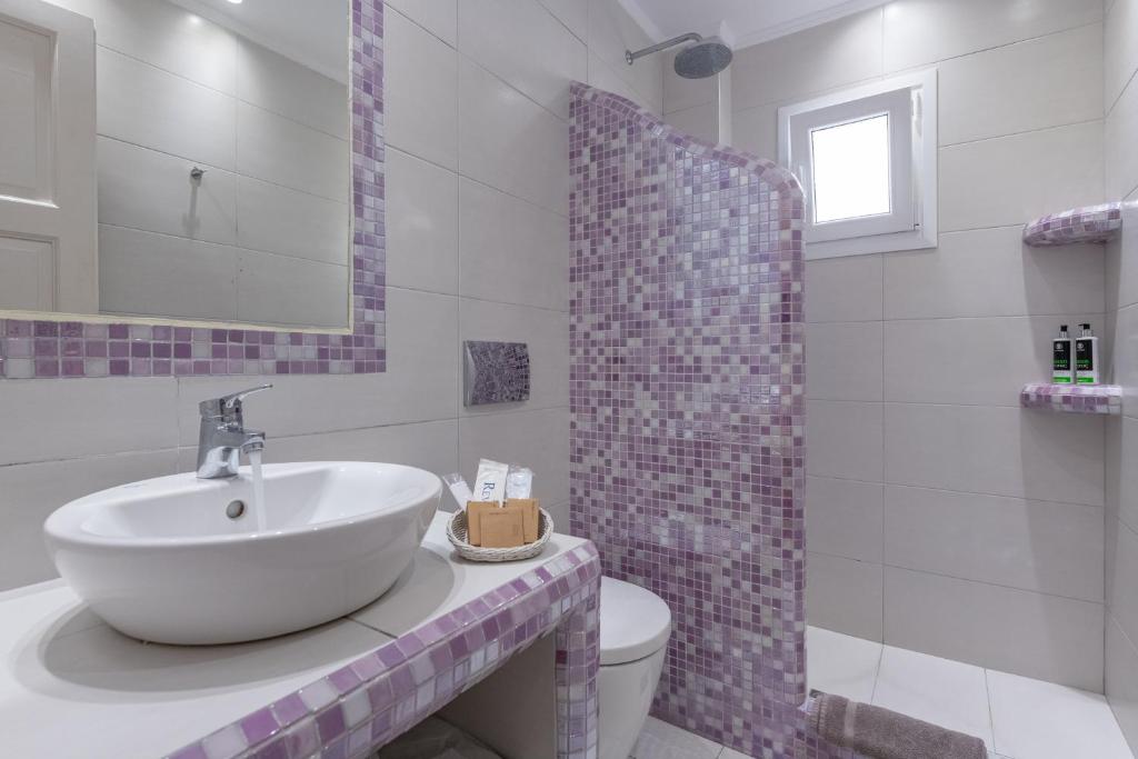 Reverie Santorini Hotel - 16