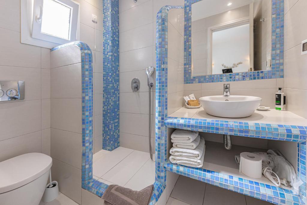 Reverie Santorini Hotel - 17