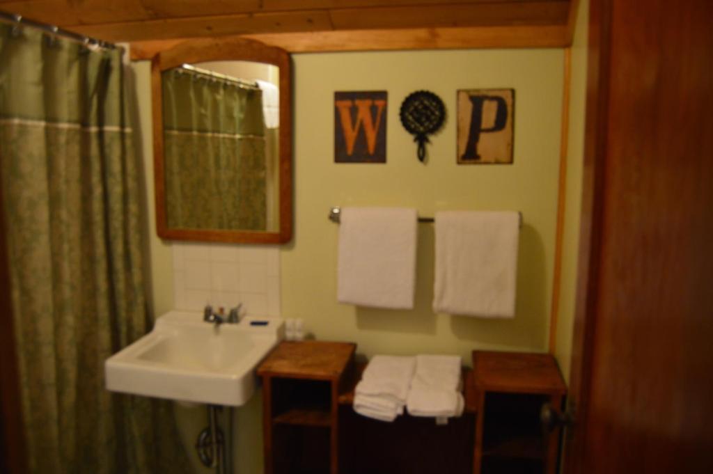 The Viking Lodge - Downtown Winter Park Colorado - Habitación Doble Pequeña Con Una Cama Doble