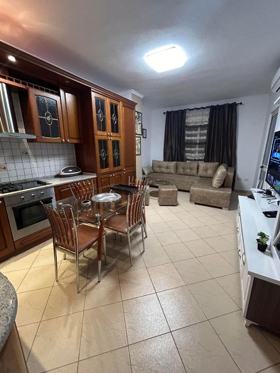 Chrigrey Holiday Apartments & Durres Beach - Image 5