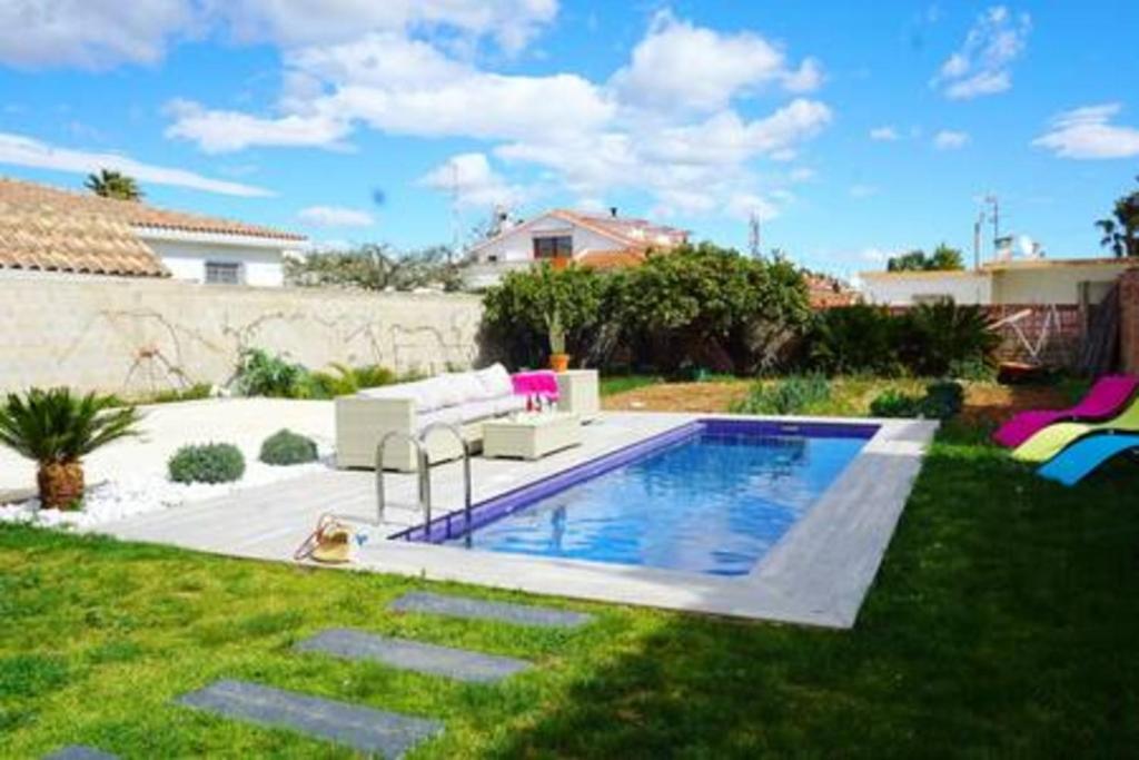 Bazén v ubytování Villa Puerto Blanco con piscina privada AA WiFi nebo v jeho okolí