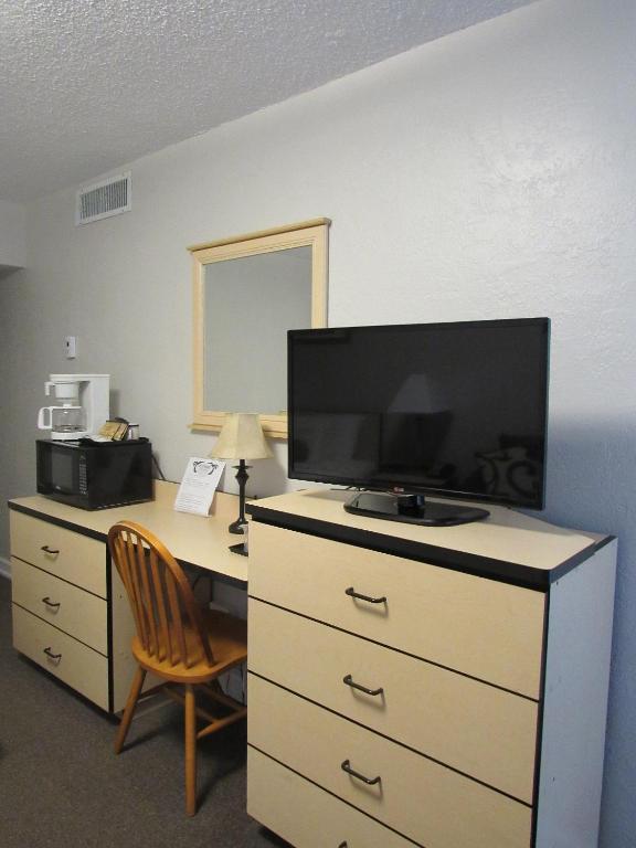 Cove Motel Oceanfront - Pas De Vue - Lit Queen