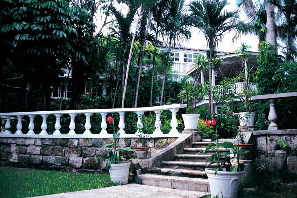 Graycliff Hotel photo