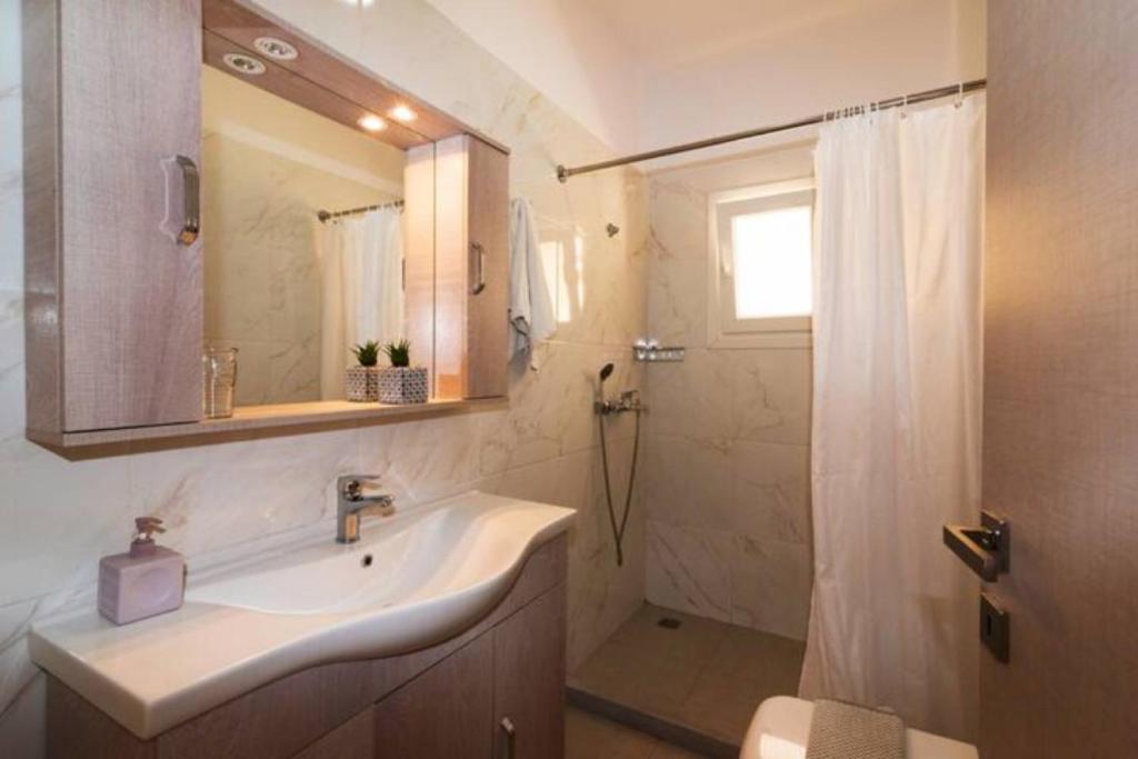 Łazienka w obiekcie Corfu Sea View Villa - Eros