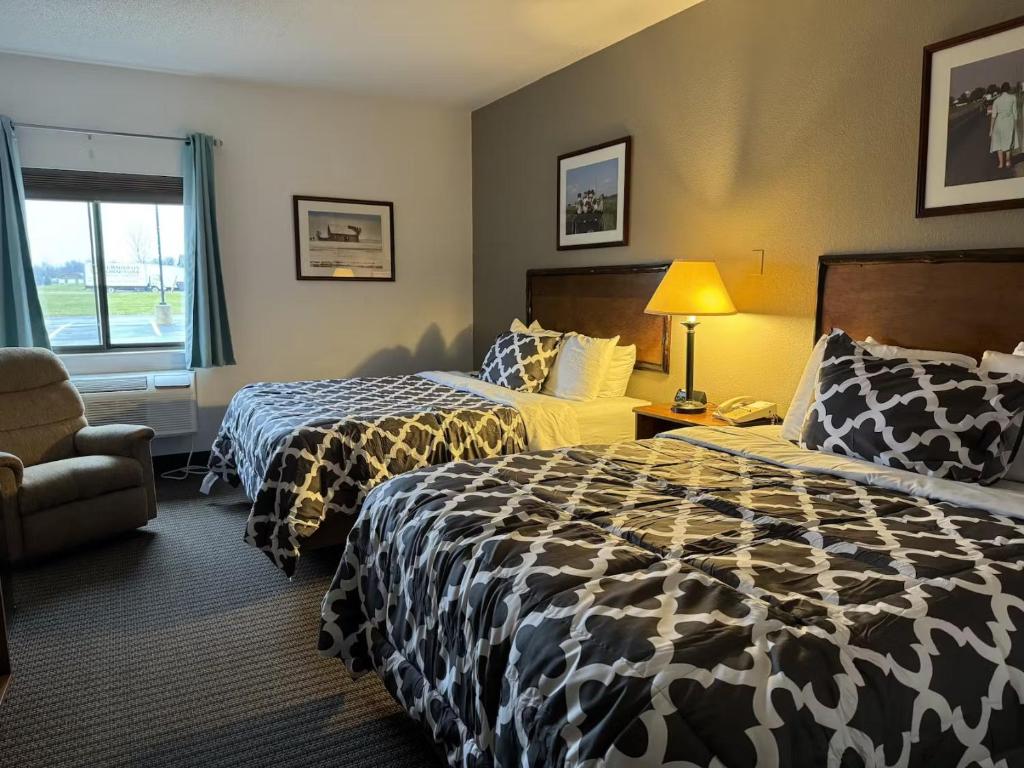 Clock Tower Inn - Quarto Queen