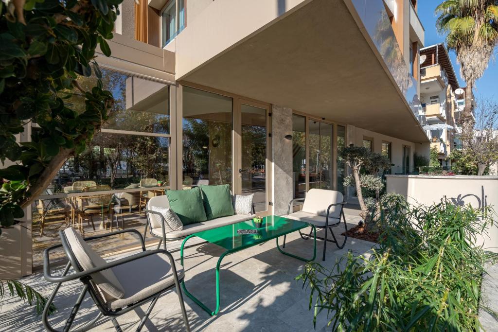 Balkón nebo terasa v ubytování Oli Hotel and Suites