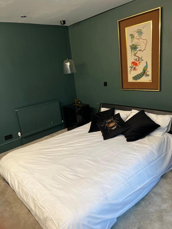 Posteľ alebo postele v izbe v ubytovaní Chart Cottage